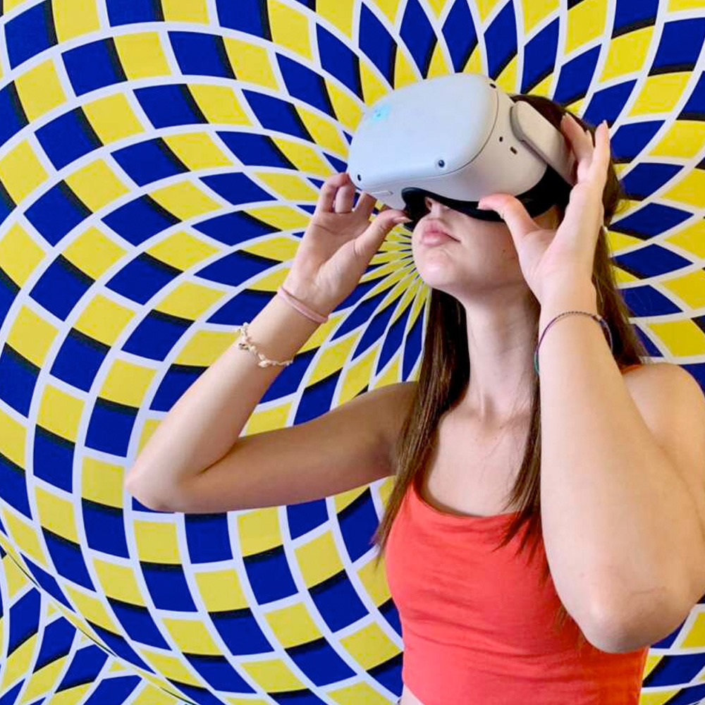 VR